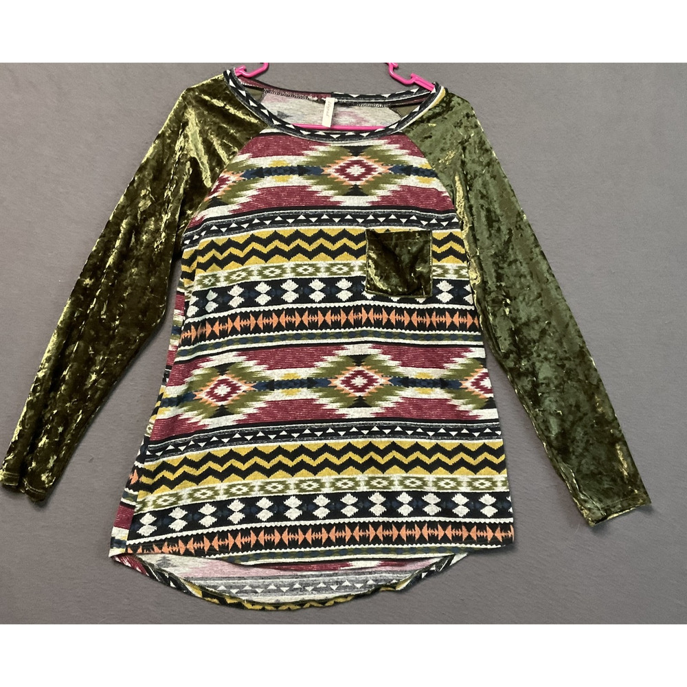 Lilypad Shirt Womens Medium‎ Aztec Boho Pattern Green Velvet Sleeve Pocket Long